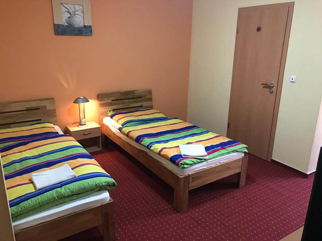 Pension Rialto Staufenberg  Esterno foto